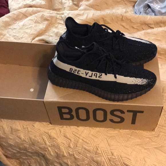 yeezy oreo size 12